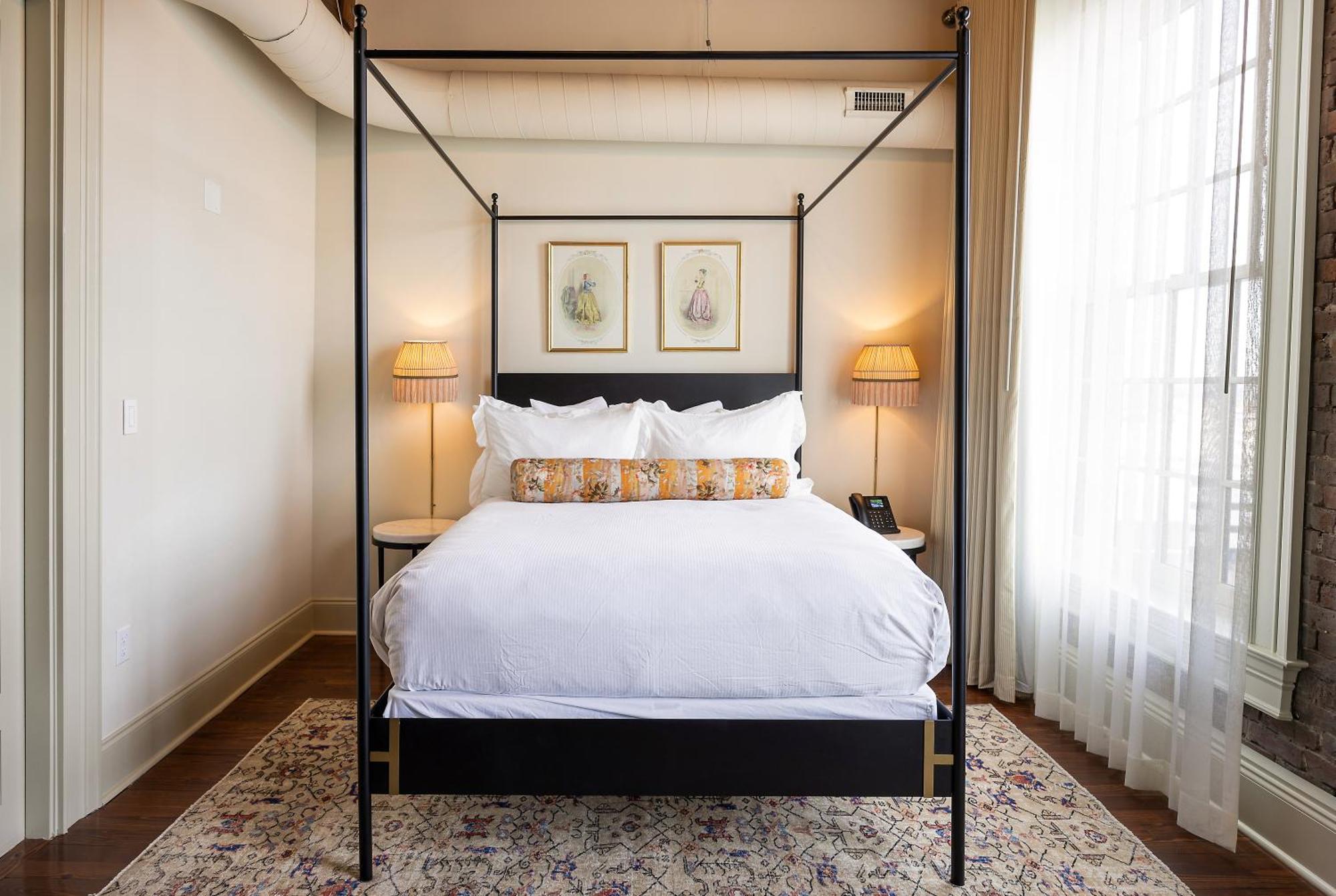 Hotel Cleo, Knoxville Downtown, A Tribute Portfolio Hotel Zewnętrze zdjęcie